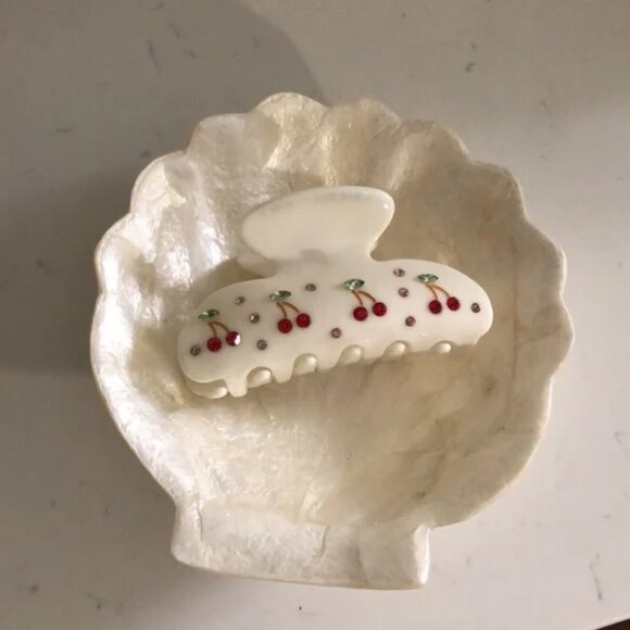 NEW Capiz shell jewelry or soap dish - Picture 7 of 7